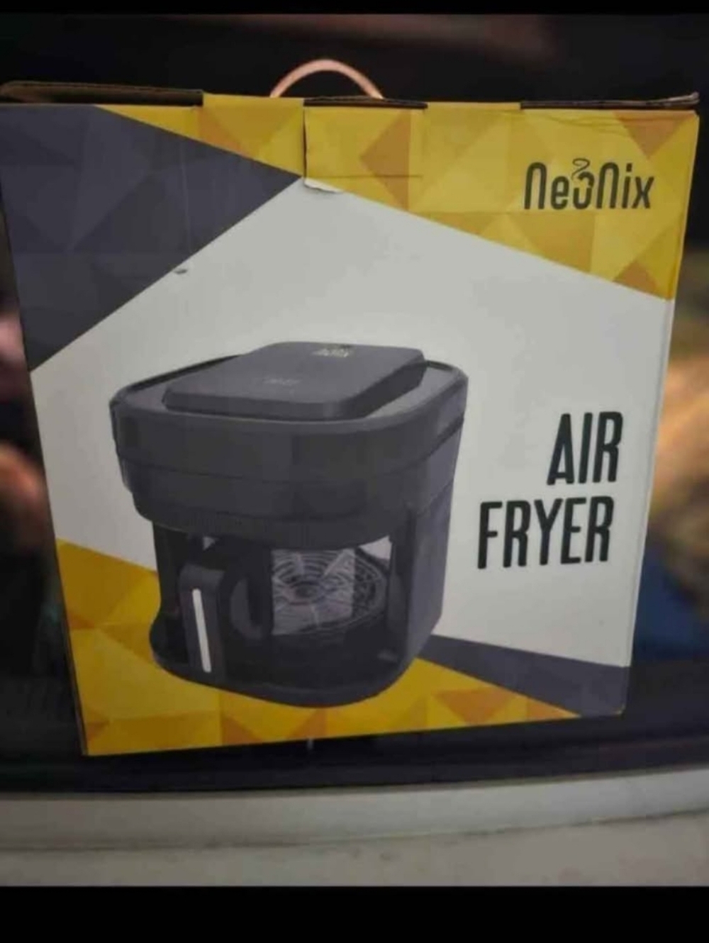 New 5 liter capacity air fryer/LED DISPLAY (120V /1350 POWER)